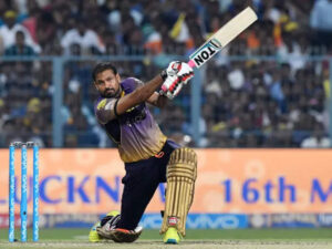 Yusuf Pathan's Meteoric Rise: 100 (37)